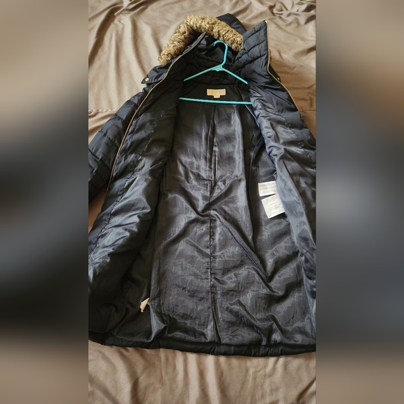 Coat - Picture 4 of 6